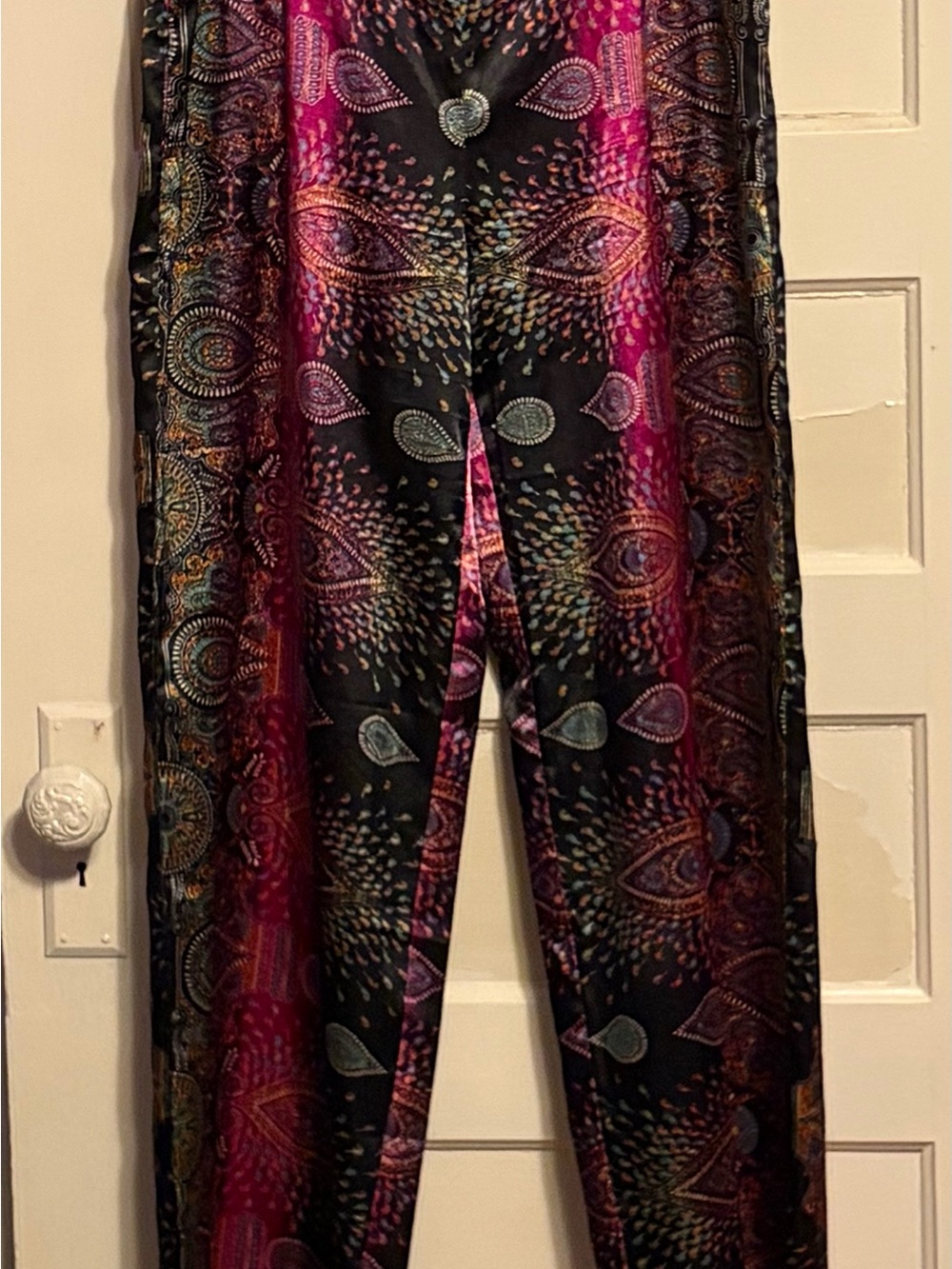 SPANNER Black & Magenta Paisley-Print Straight Leg Pants